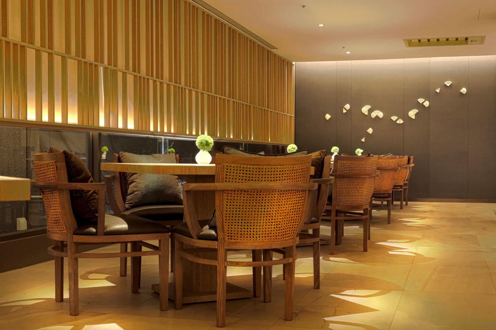 Wellspring by Silks Hotell Jiaoxi Eksteriør bilde The interior of the lounge
