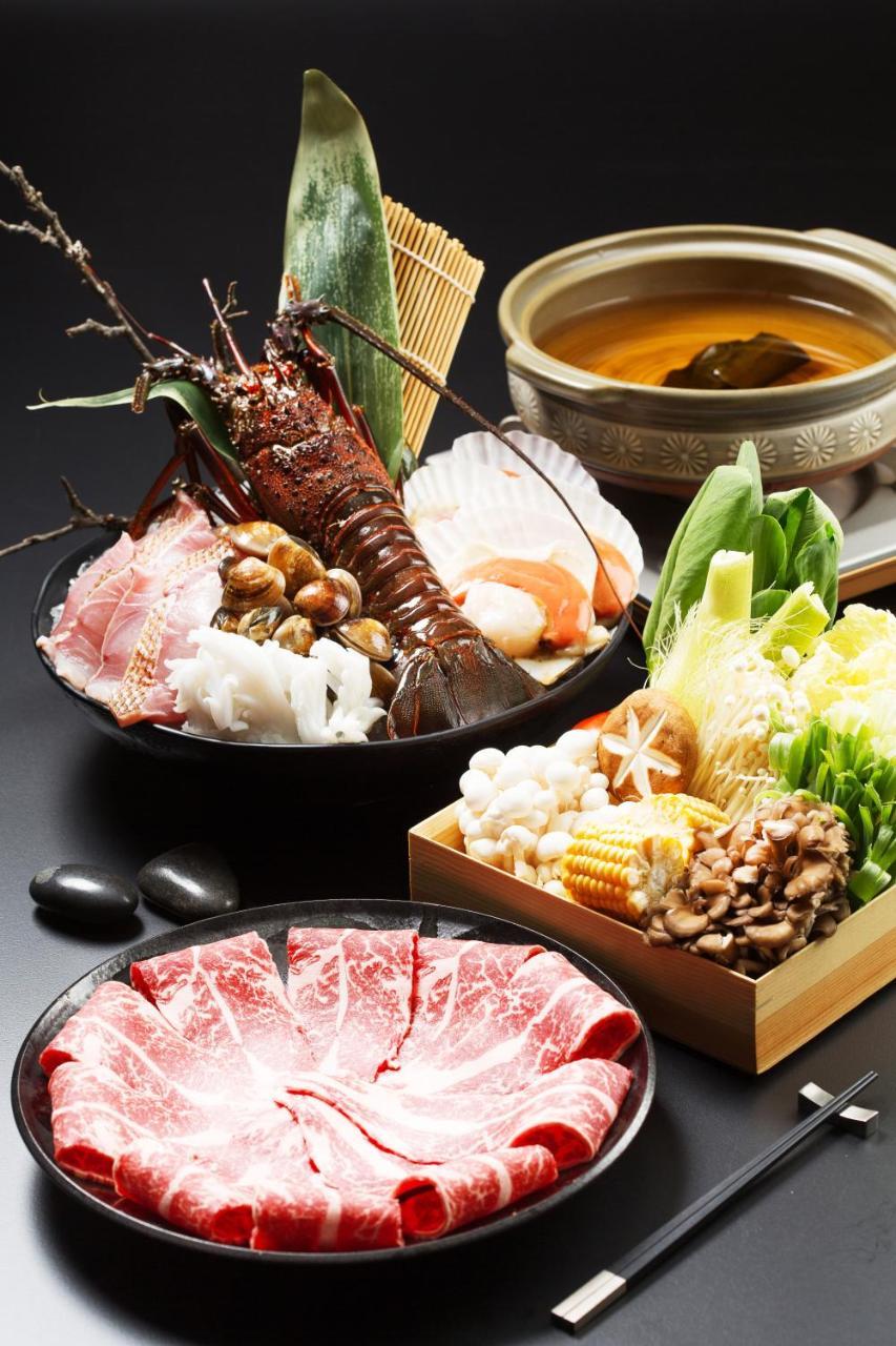 Wellspring by Silks Hotell Jiaoxi Eksteriør bilde A selection of ingredients for a Japanese hot pot